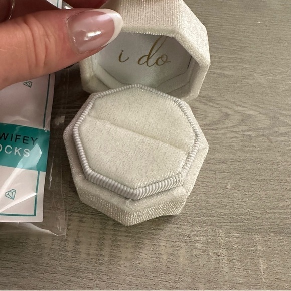 3 Piece Bride Bundle - Picture 7 of 8